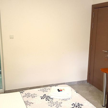 אוהריד Studio Apartment Lis מראה חיצוני תמונה