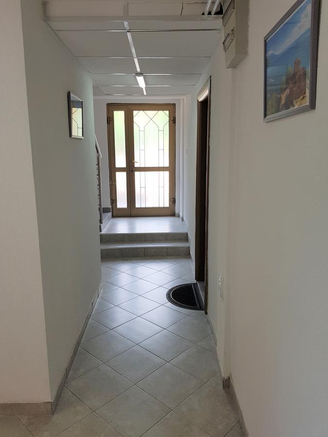 אוהריד Studio Apartment Lis מראה חיצוני תמונה